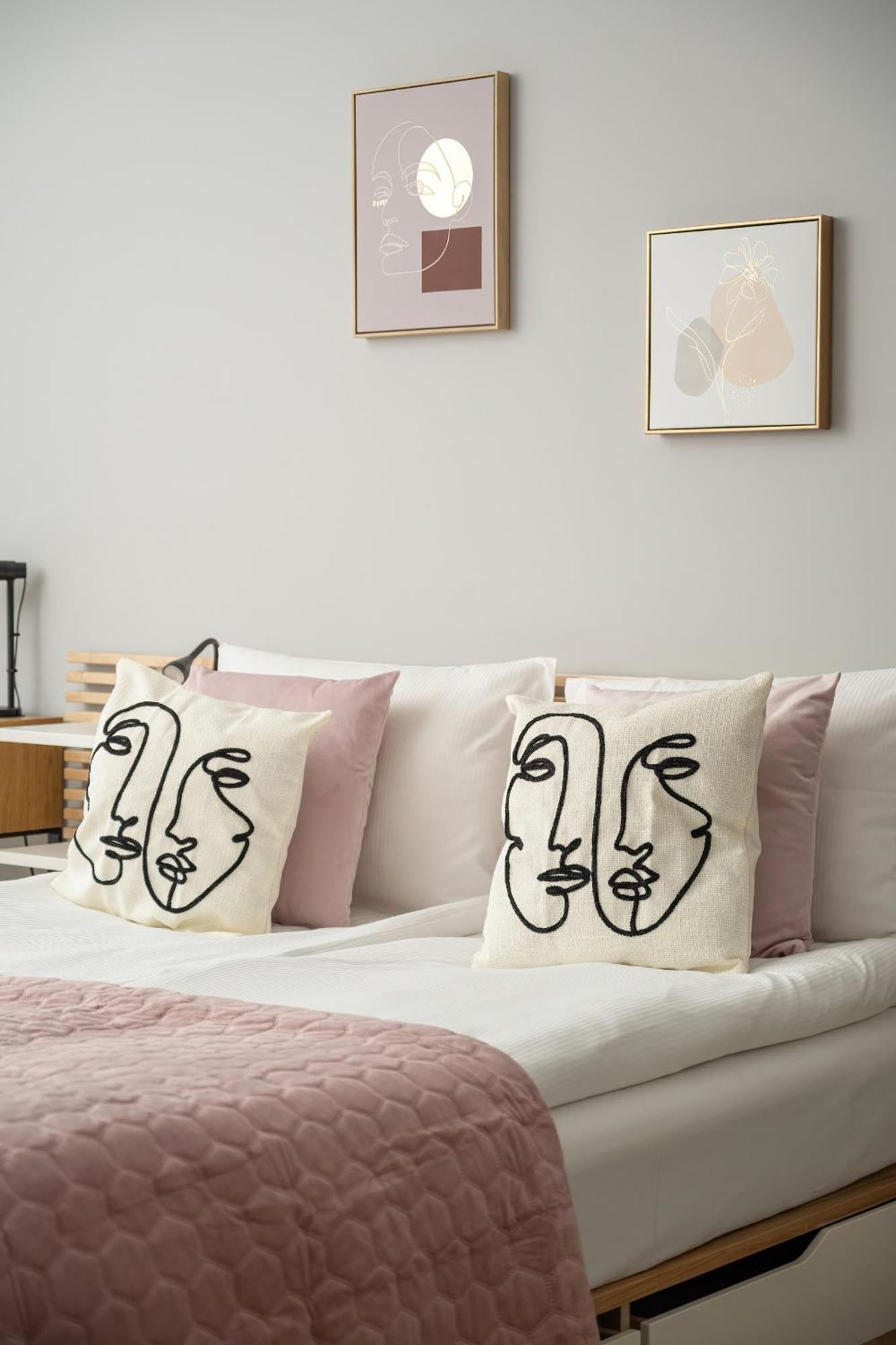 Michalczyka Stylish Apartment With Parking In The City Center Of Wroclaw By Noclegi Renters Eksteriør bilde